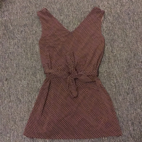 Tummy hiding BCBG SHIRT V NECK TIE BACK SMALL 4 - Picture 5 of 5